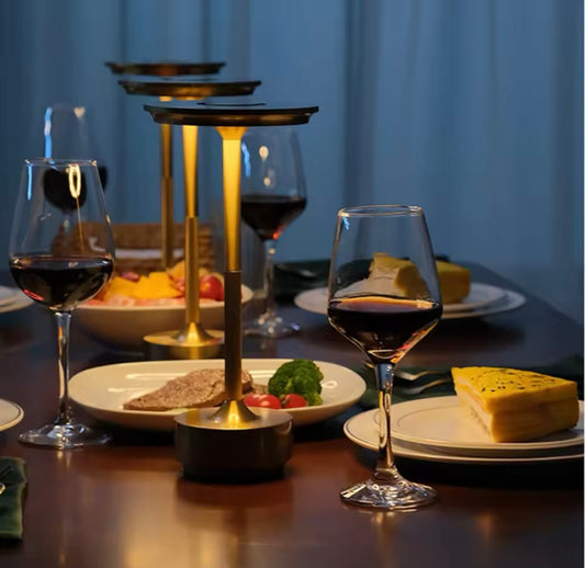Lampe de nuit LED décorative simple en alliage d’aluminium, à intensité réglable en continu, ambiance rétro, portable, rechargeable, avec commande tactile.